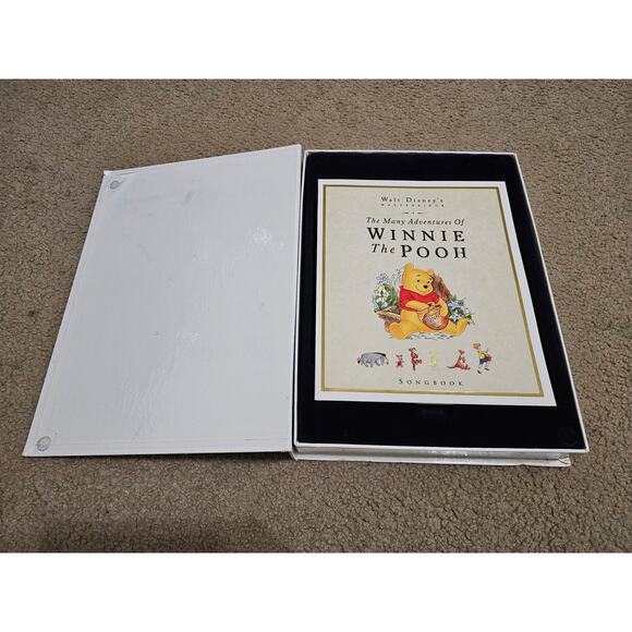 Walt Disney's The Many Adventures of Winnie the Pooh Exclusive Deluxe Video - Picture 3 of 15